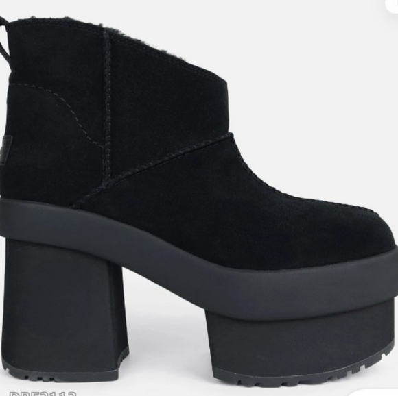 🛑SALE🛑New Ugg Platform Boots - Picture 1 of 1